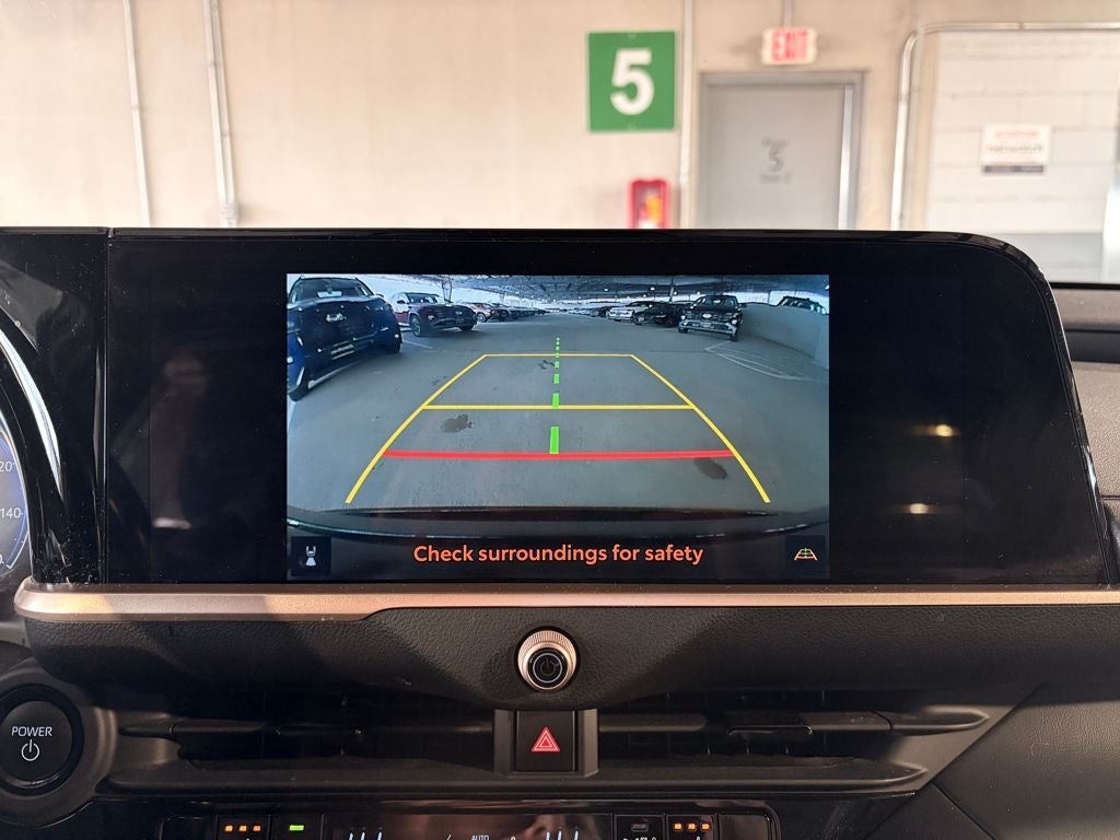 2023 Toyota Toyota Crown XLE XLE