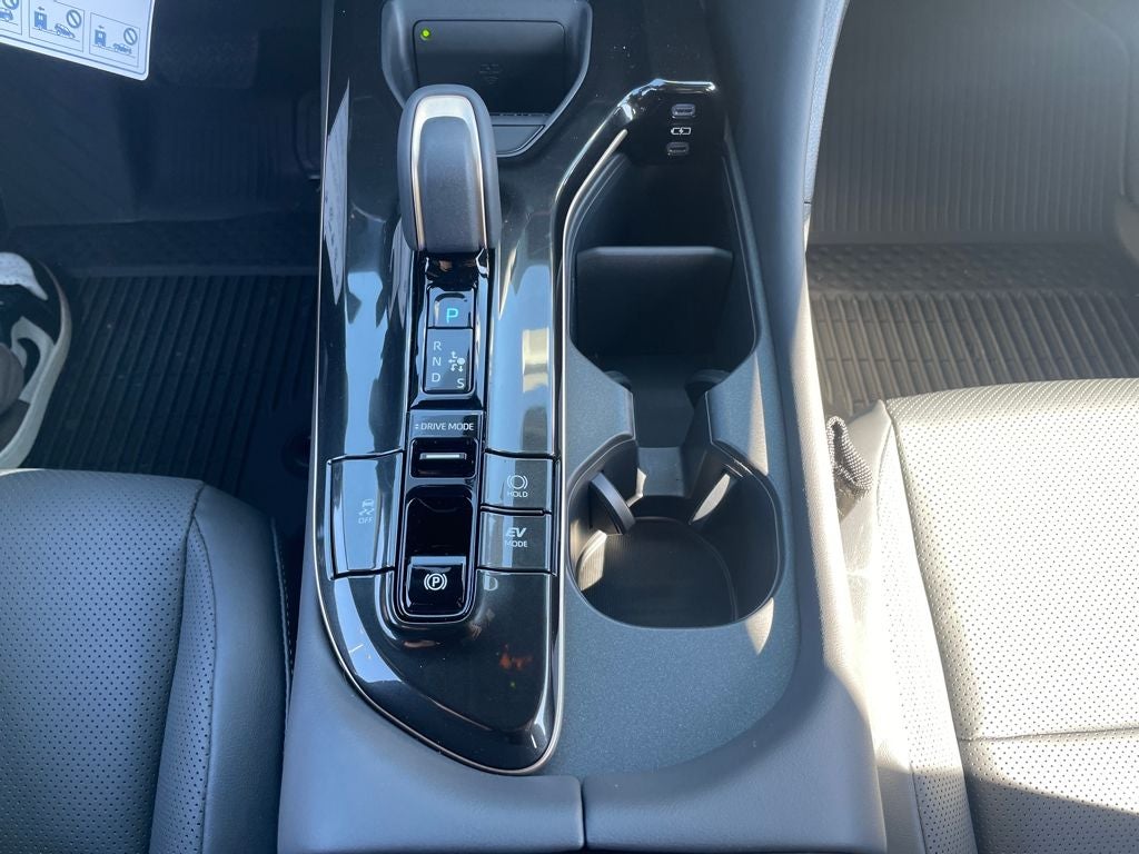 2026 Toyota Toyota Crown Signia Limited