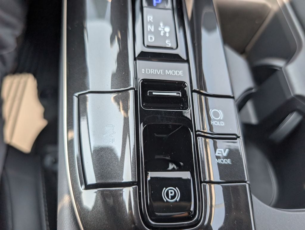 2026 Toyota Crown Signia Limited