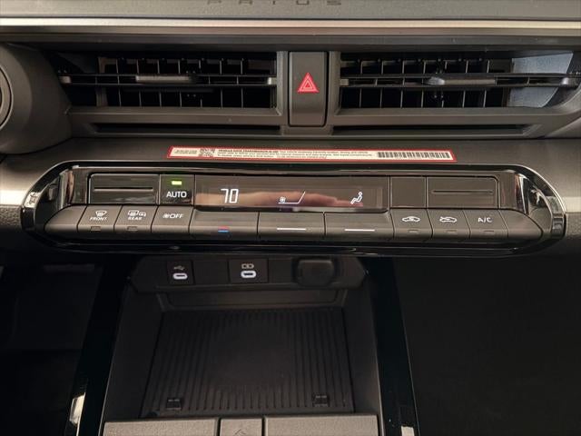 2025 Toyota PRIUS LE