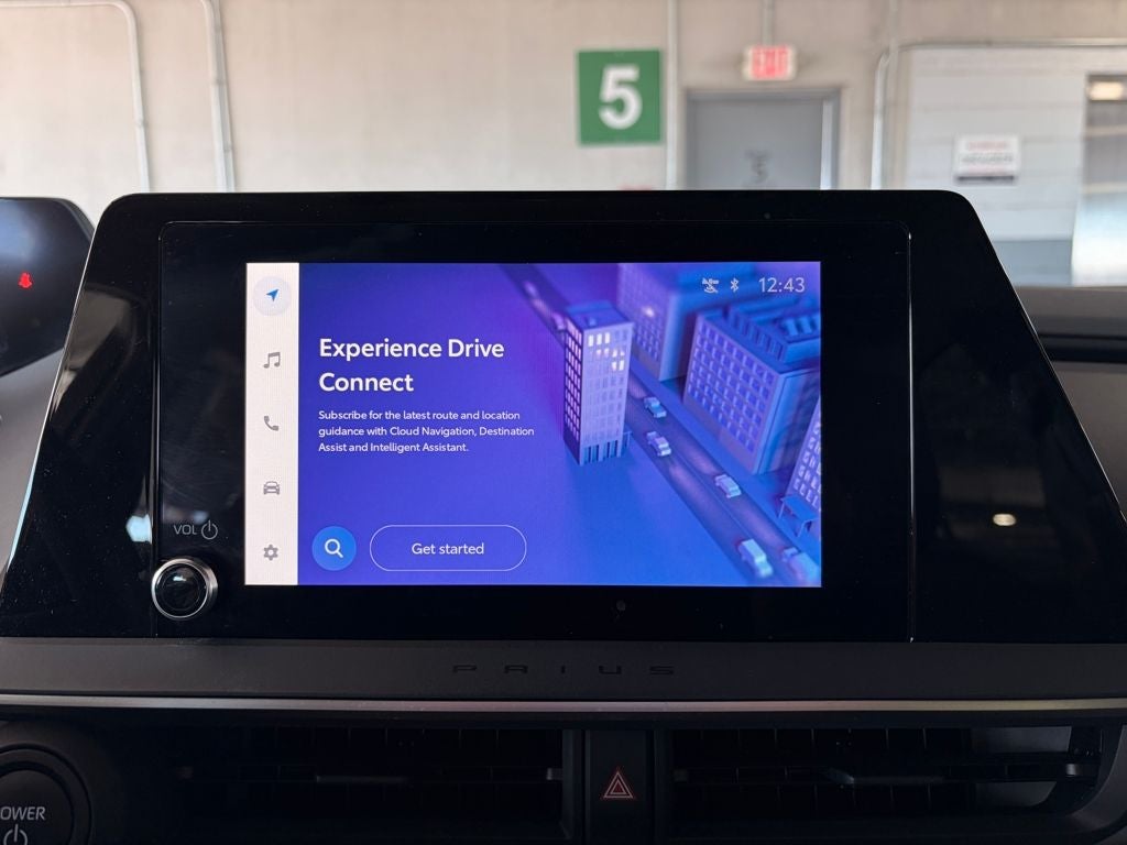 2025 Toyota PRIUS LE