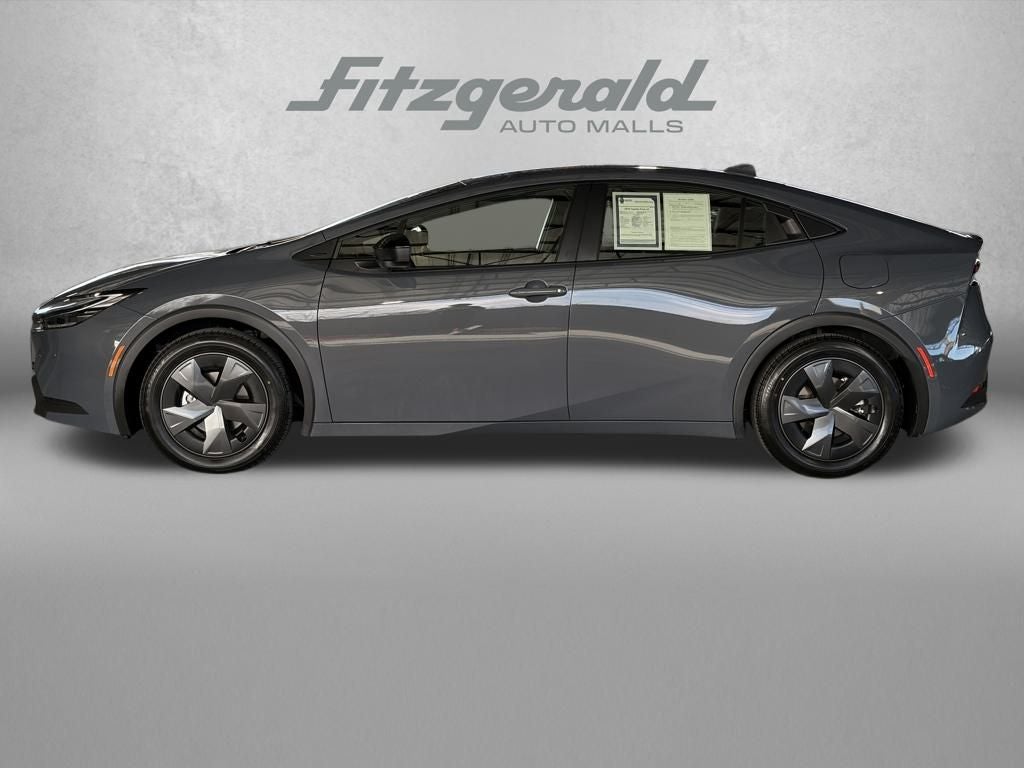 2025 Toyota PRIUS LE