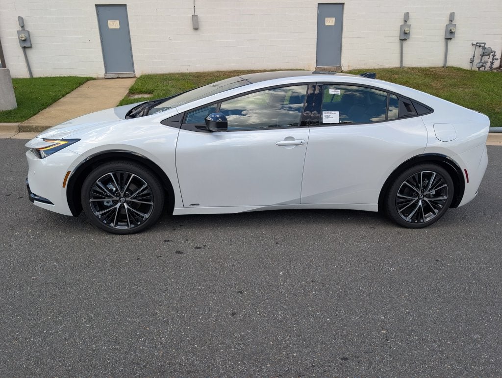 2027 Toyota Prius Limited AWD