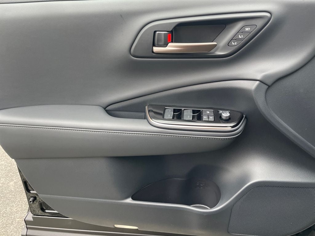 2026 Toyota Toyota Crown Platinum