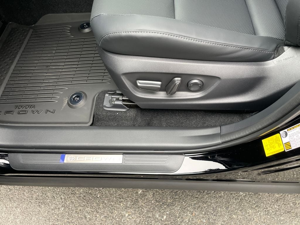 2026 Toyota Toyota Crown Platinum