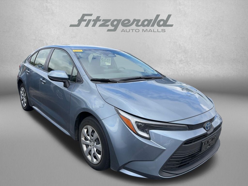 2025 Toyota Corolla LE Hybrid CVT's photo