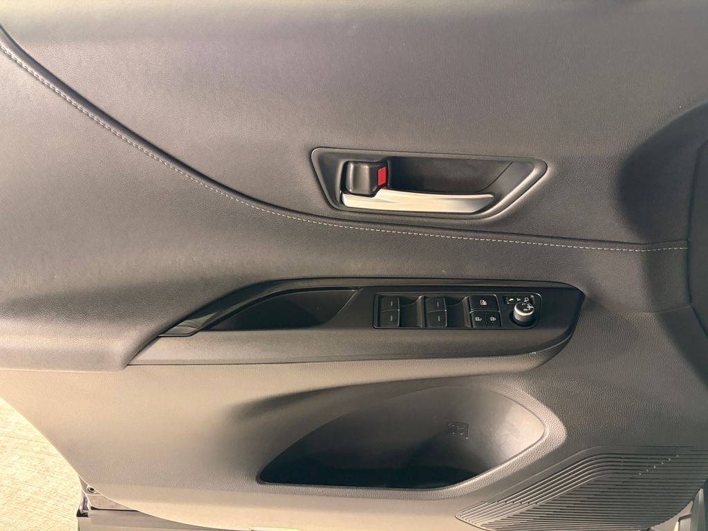 2024 Toyota Venza LE