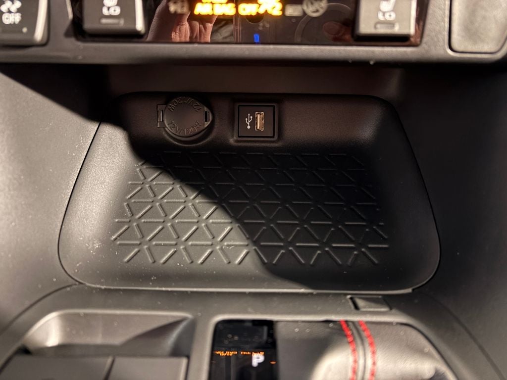 2025 Toyota RAV4 Plug-in Hybrid SE