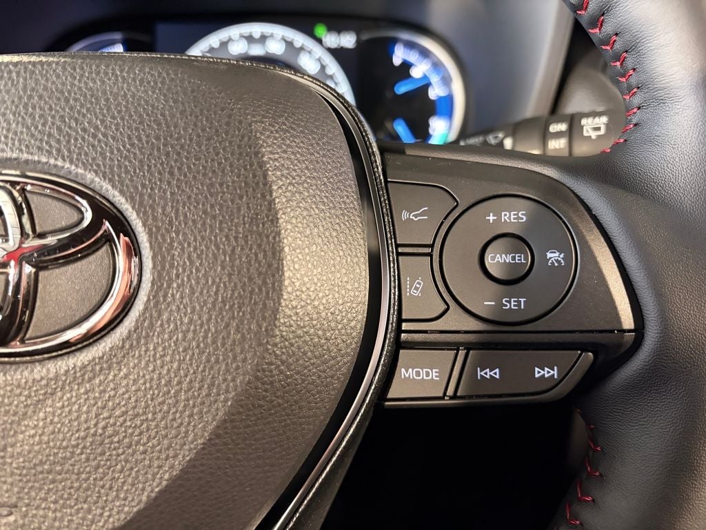 2025 Toyota RAV4 Plug-in Hybrid SE