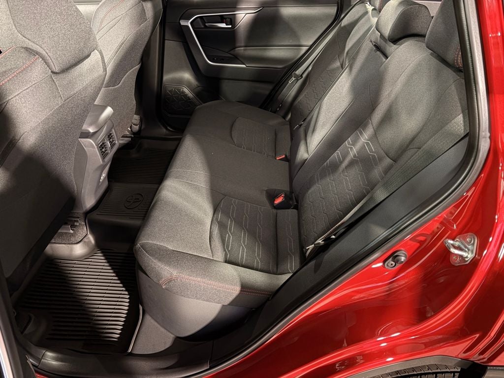 2025 Toyota RAV4 Plug-in Hybrid SE