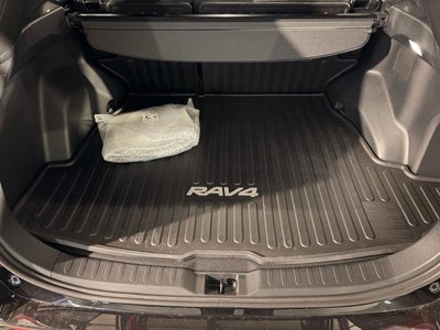 2025 Toyota RAV4 Plug-in Hybrid SE