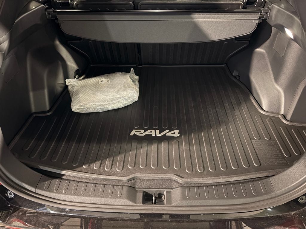 2025 Toyota RAV4 Plug-in Hybrid SE