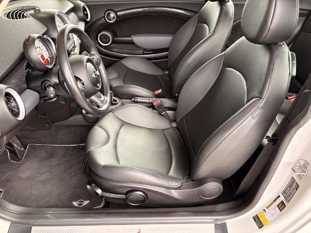 2012 MINI Hardtop Base