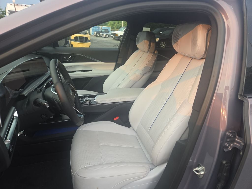 2026 Cadillac LYRIQ Premium Luxury