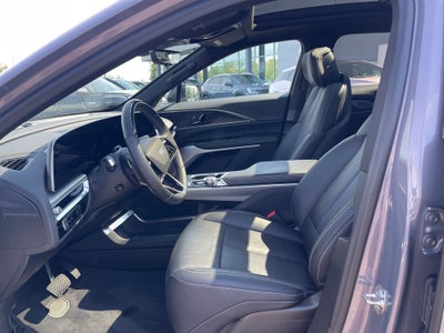 2025 Cadillac LYRIQ Luxury