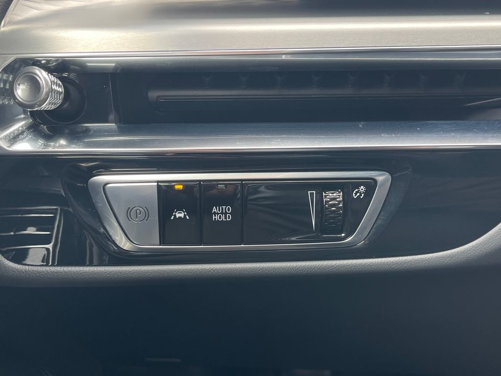 2025 Cadillac LYRIQ Luxury