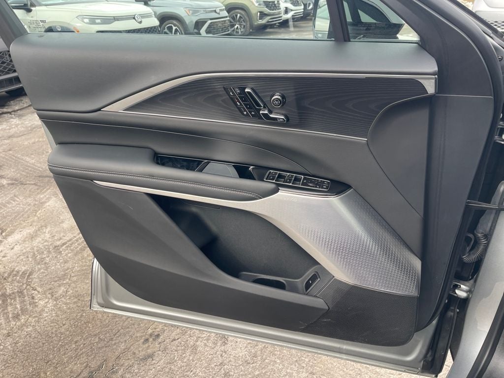 2025 Cadillac LYRIQ Luxury