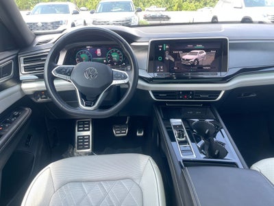 2025 Volkswagen Atlas Cross Sport 2.0T SEL Premium R-Line
