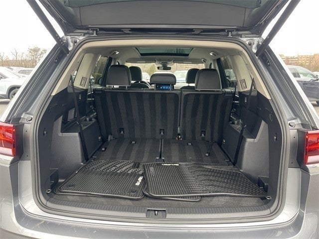 2025 Volkswagen Atlas 2.0T SEL Premium R-Line