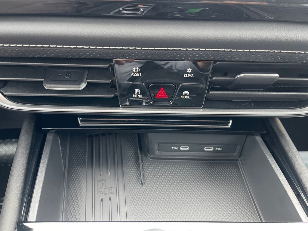 2026 Volkswagen Atlas 2.0T SE w/ Technology