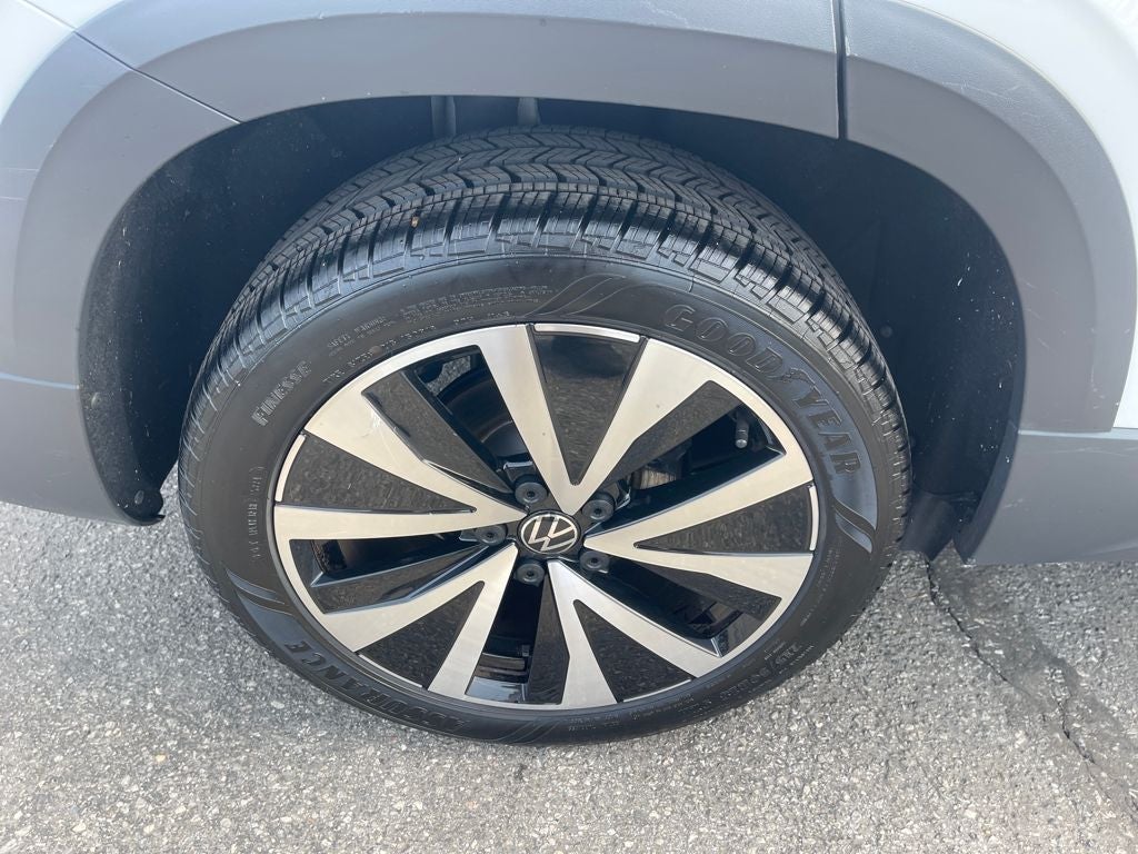 2024 Volkswagen Taos 1.5T SE