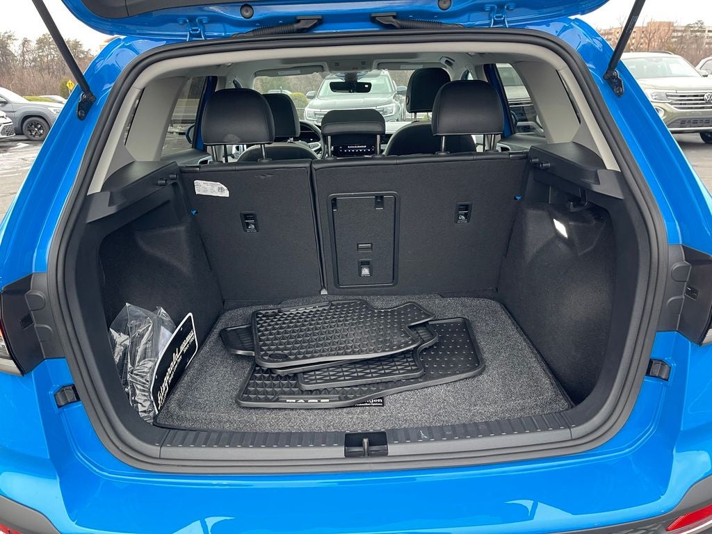 2025 Volkswagen Taos 1.5T SE