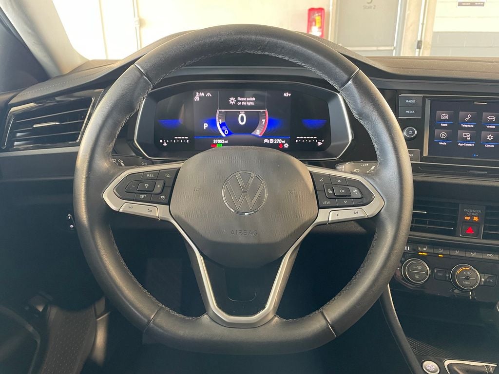 2023 Volkswagen Jetta 1.5T SE