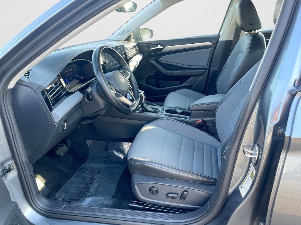 2025 Volkswagen Jetta 1.5T SE