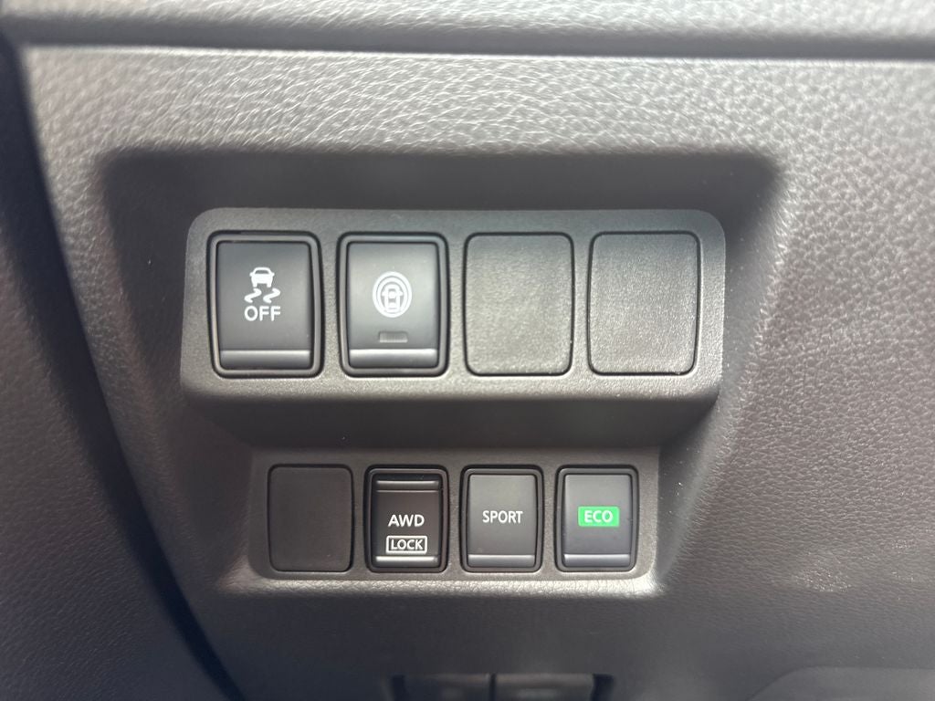 2022 Nissan Rogue Sport S