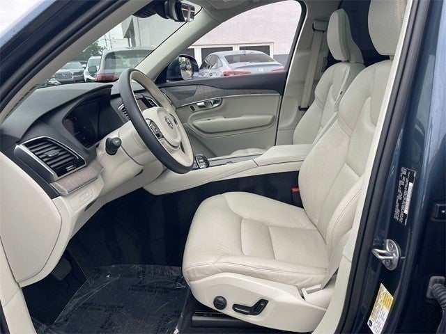 2023 Volvo XC90 Recharge Plug-In Hybrid T8 Plus Bright Theme 7 Passenger