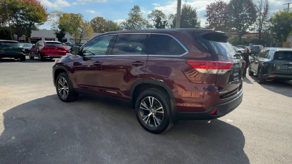 2019 Toyota Highlander LE