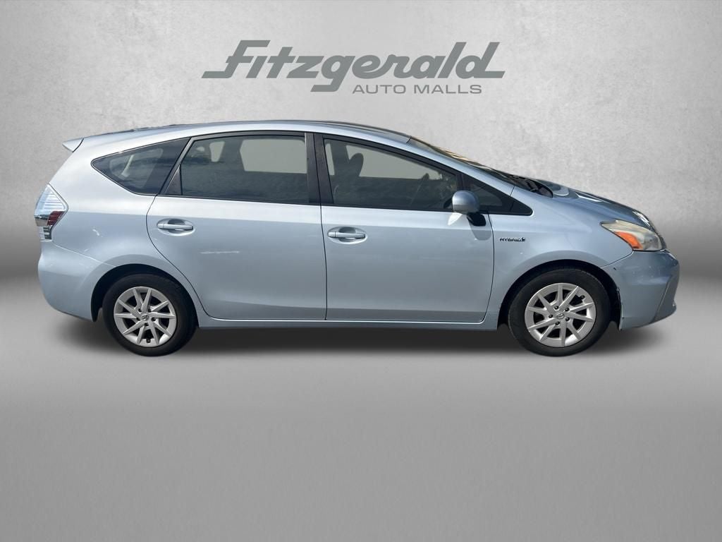 2013 Toyota Prius v Three