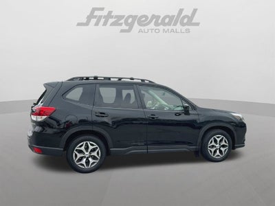 2024 Subaru Forester Premium