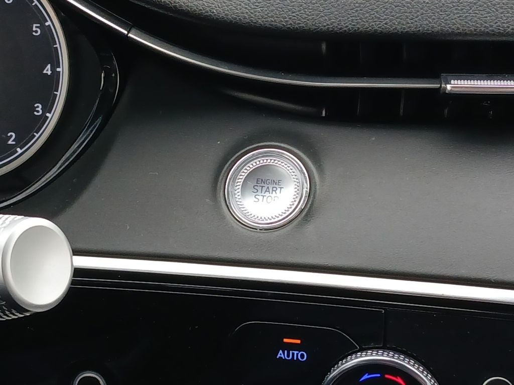 2025 Genesis GV70 2.5T