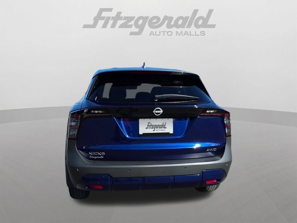 2025 Nissan Kicks MPV SV