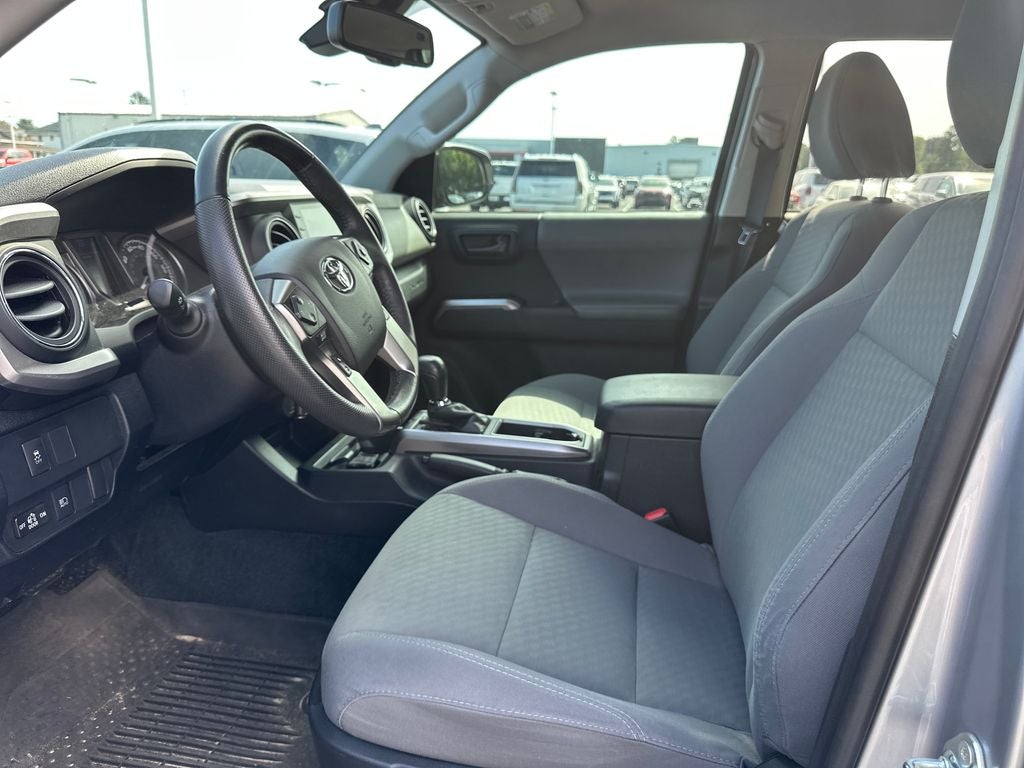 2021 Toyota TACOMA SR5 SR5 V6