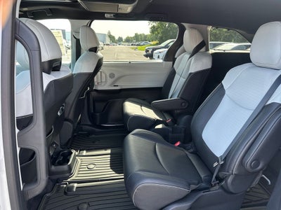 2026 Toyota Sienna XSE 7 Passenger