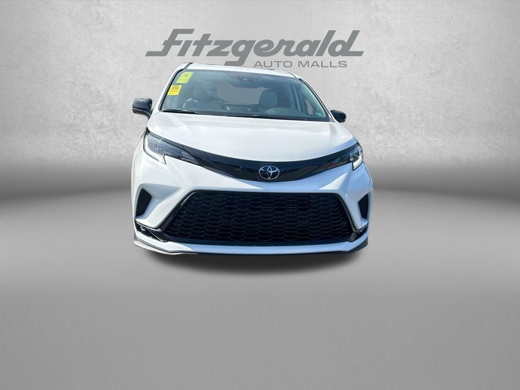 2026 Toyota Sienna XSE 7 Passenger