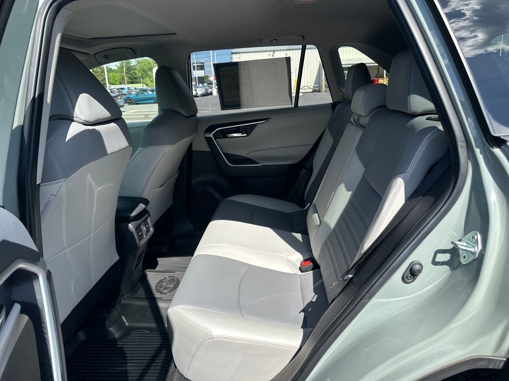 2019 Toyota RAV4 XLE Premium
