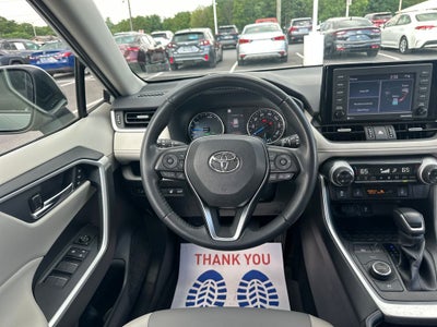 2022 Toyota RAV4 Hybrid XLE Premium