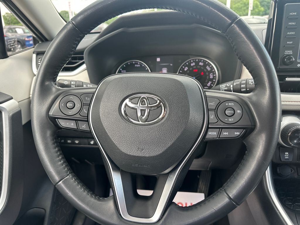 2022 Toyota RAV4 Hybrid XLE Premium