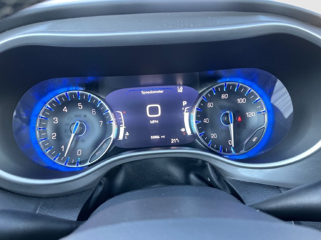 2025 Chrysler Pacifica Select