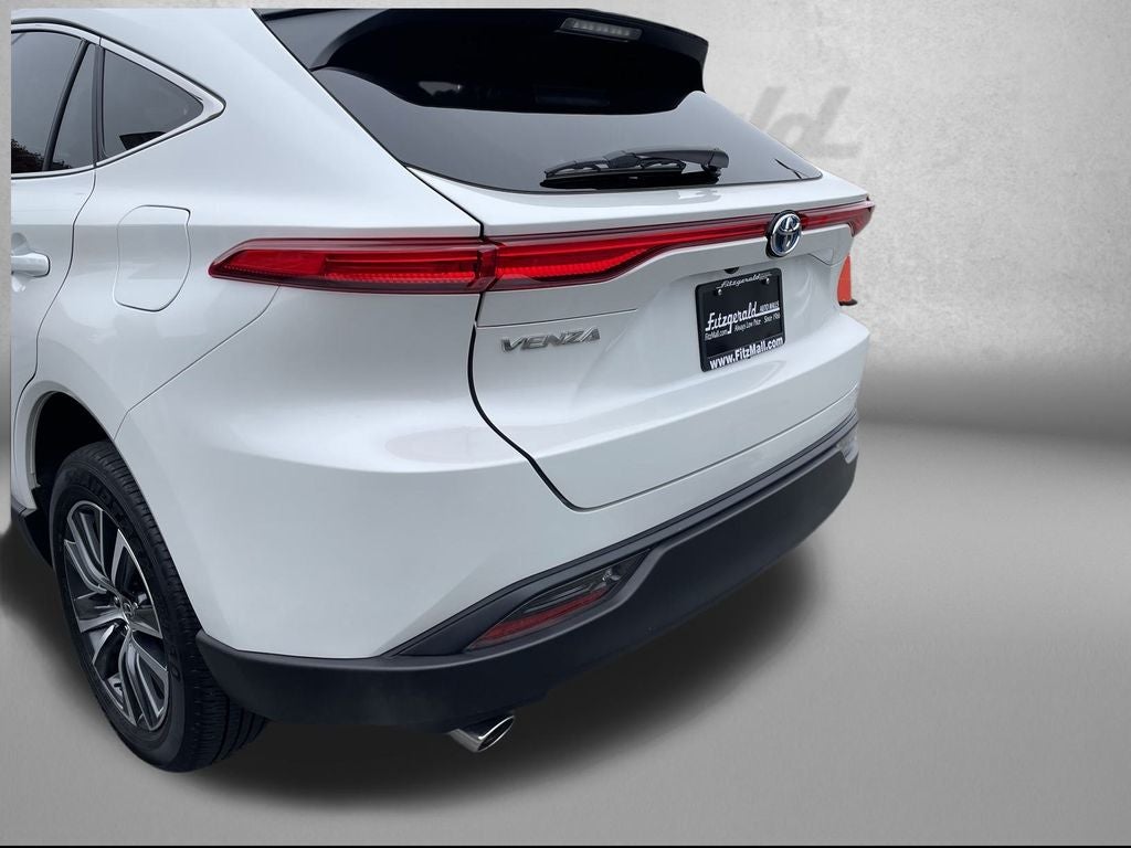 2024 Toyota Venza LE