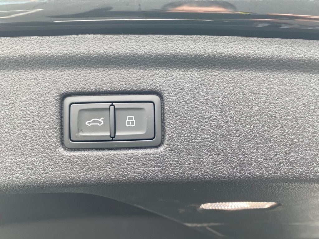 2025 Audi A5 Sportback 45 S line Premium quattro