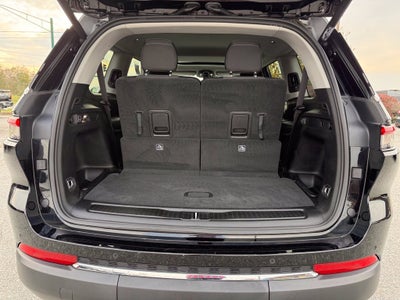 2023 Jeep Grand Cherokee L Laredo 4x4