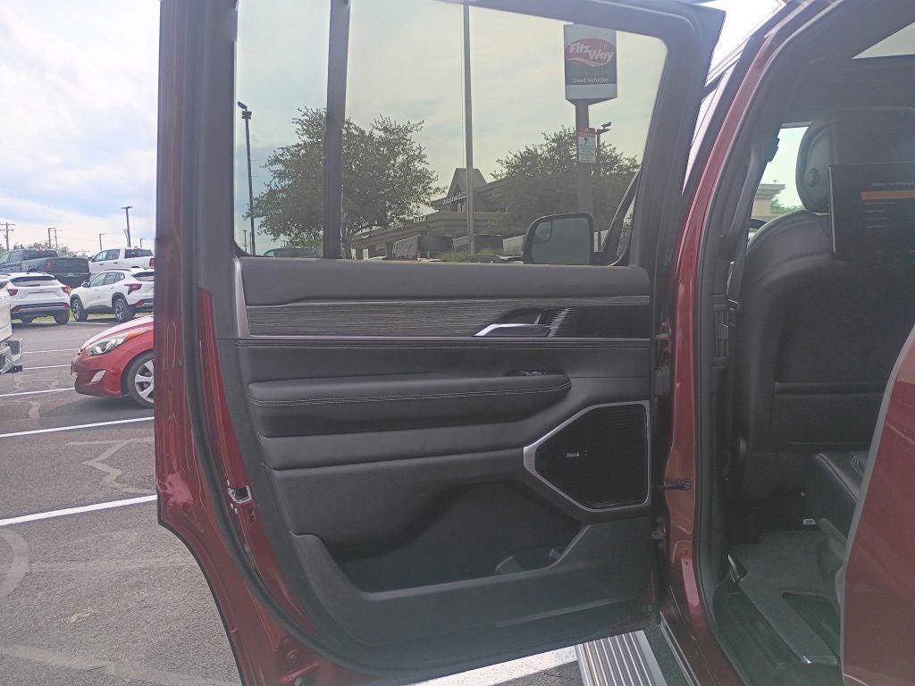 2022 Jeep Wagoneer Series III 4x4