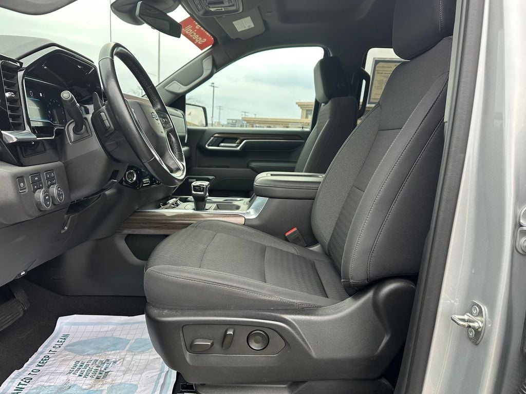 2022 Chevrolet Silverado 1500 4WD Crew Cab Standard Bed RST