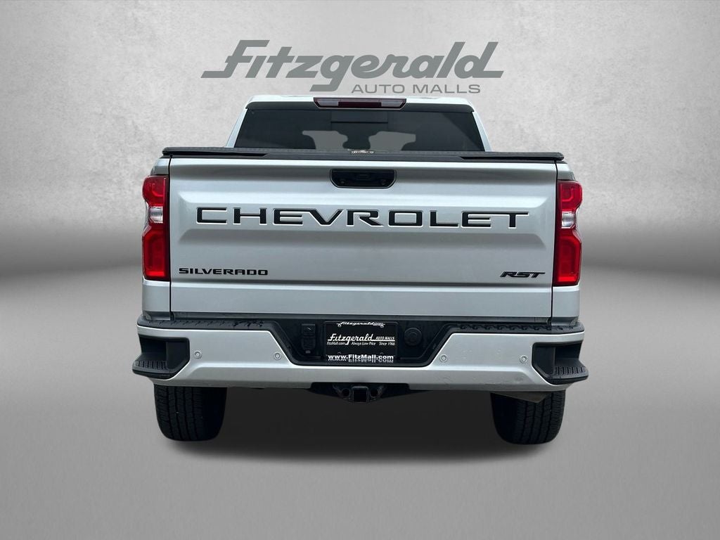 2022 Chevrolet Silverado 1500 4WD Crew Cab Standard Bed RST