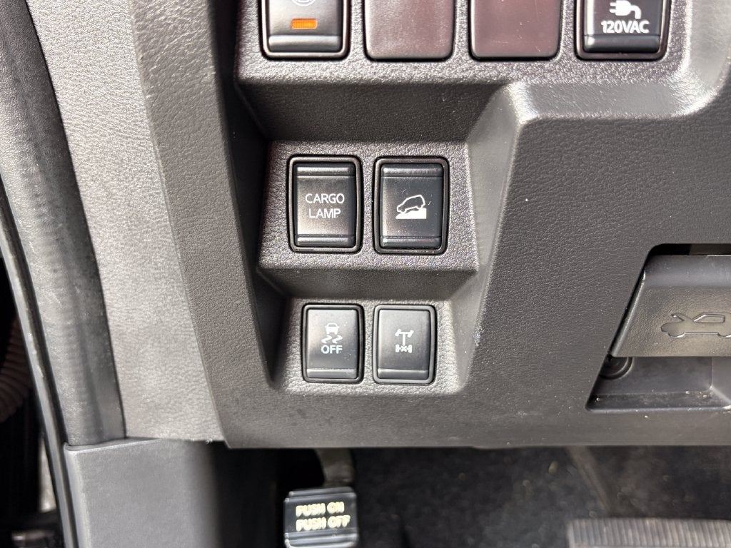 2023 Nissan Frontier Crew Cab PRO-4X 4x4
