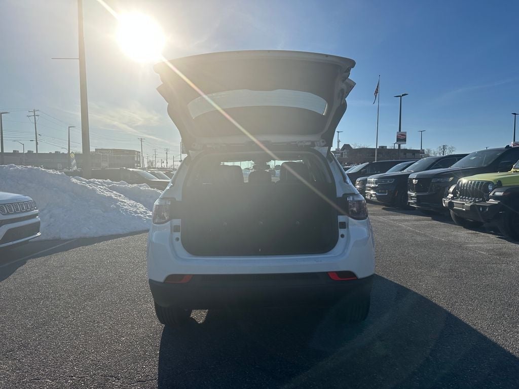 2022 Jeep Compass Latitude FWD